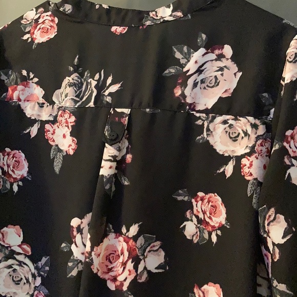 Black Floral Flirty & Fun Top - Picture 6 of 7